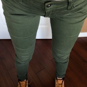 ⚡️CLOSET SALE Uniqlo Camo Green pants